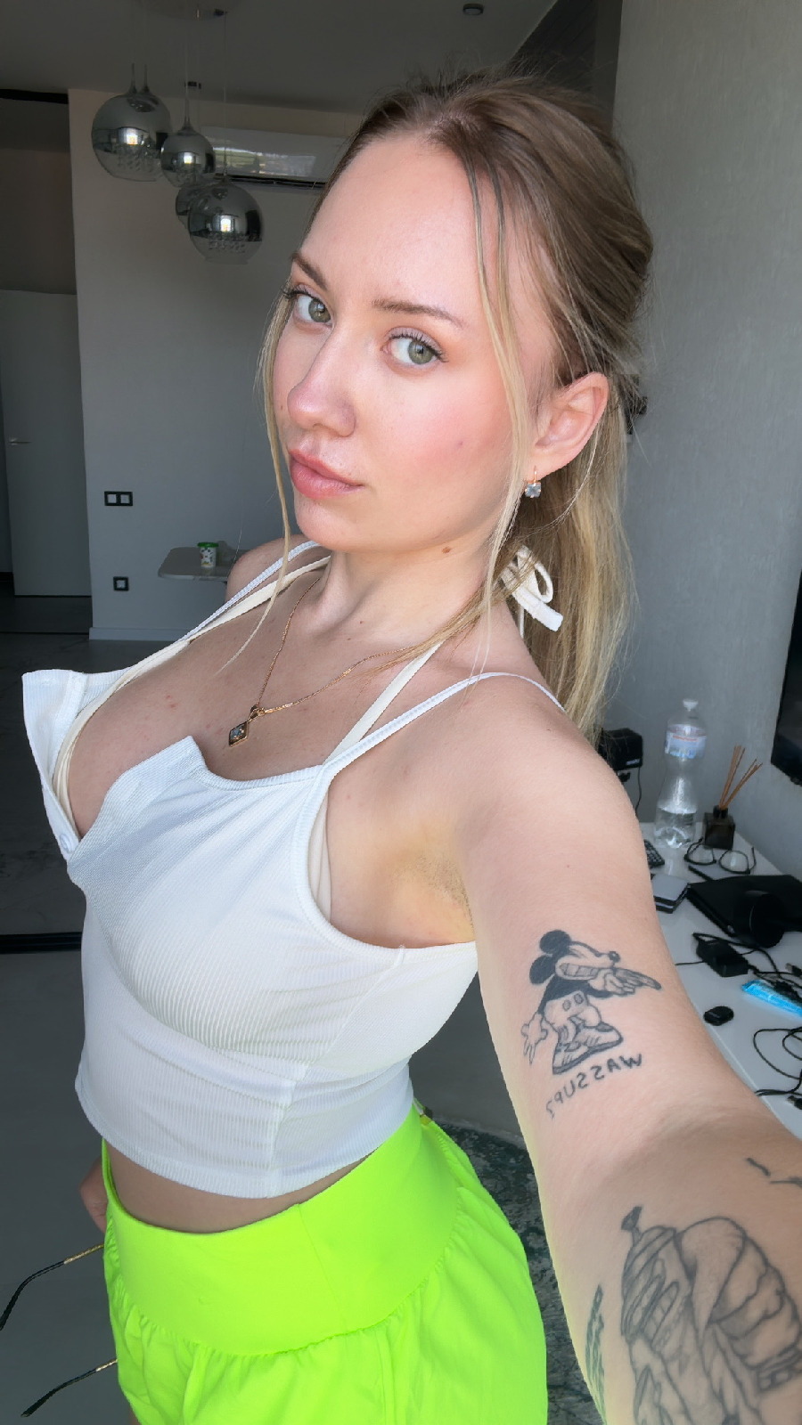 KateV in her underwear in Barcelona